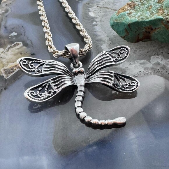Sterling Silver Dragonfly Decorated Pendant For Women - Picture 5 of 10